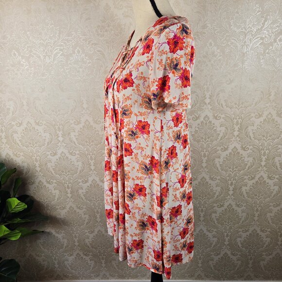 ASTR The Label Size XS Cream Floral A-line Dress Lace Up Front Short Sleeve - Picture 6 of 13